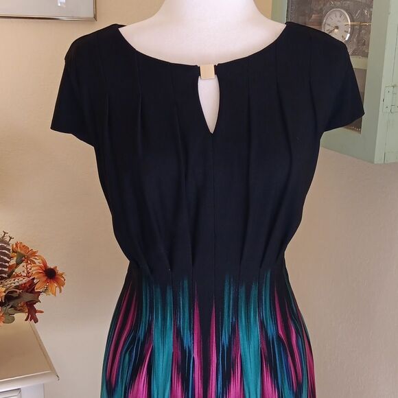 Tahari Flame Kelly GREEN/Magenta Print Cap Sleeve Dress. Boho. Dramatic. Career. - Picture 2 of 13